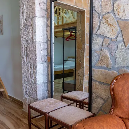 Apartment Hasani 24 *