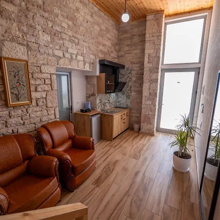 Hasani 24 Apartment *