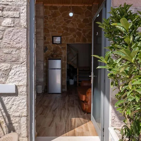 Apartment Hasani 24