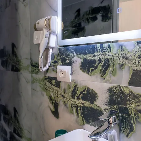 Hotel&apartaments -villa Hasani 24 Apartment