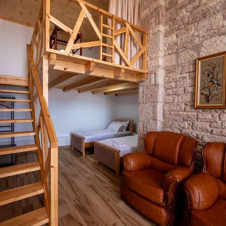 Appartement Hasani 24 *