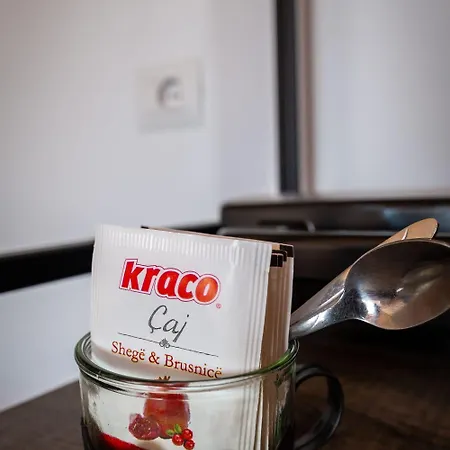 Hasani 24 * Sarandë