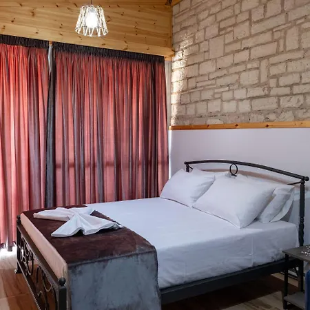 Hotel&apartaments -villa Hasani 24 Saranda