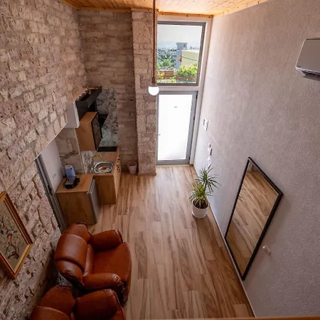 Hasani 24 Apartamento