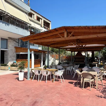 Hotel&apartaments -villa Hasani 24 * Saranda