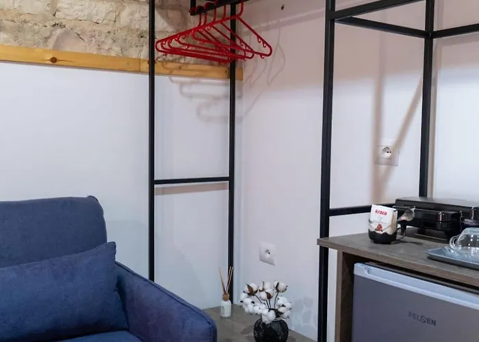 Hasani 24 * Sarandë