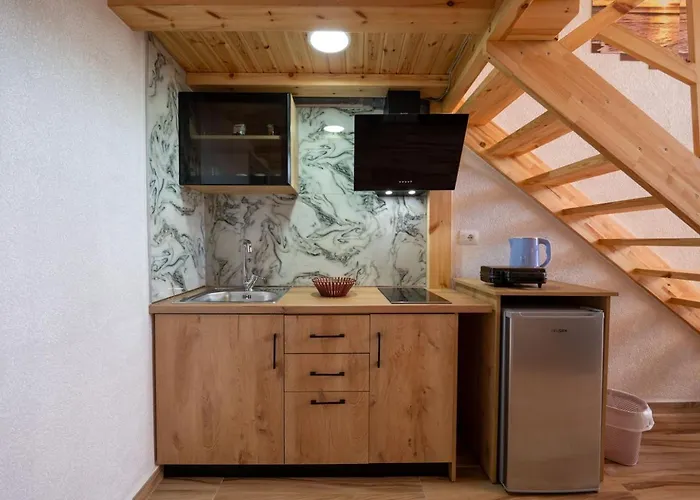 Appartamento Hasani 24 *