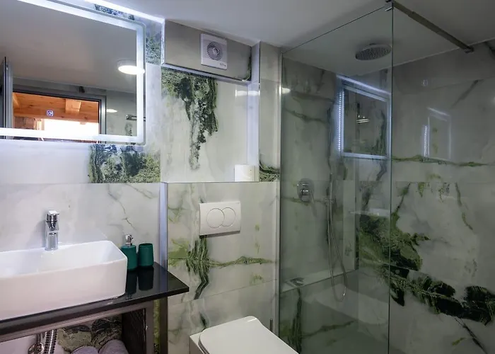 Appartamento Hasani 24