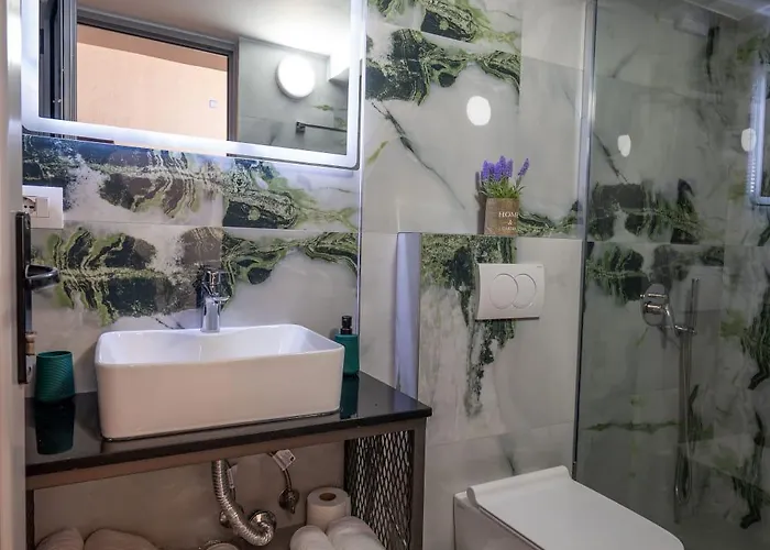 Hasani 24 * Sarandë